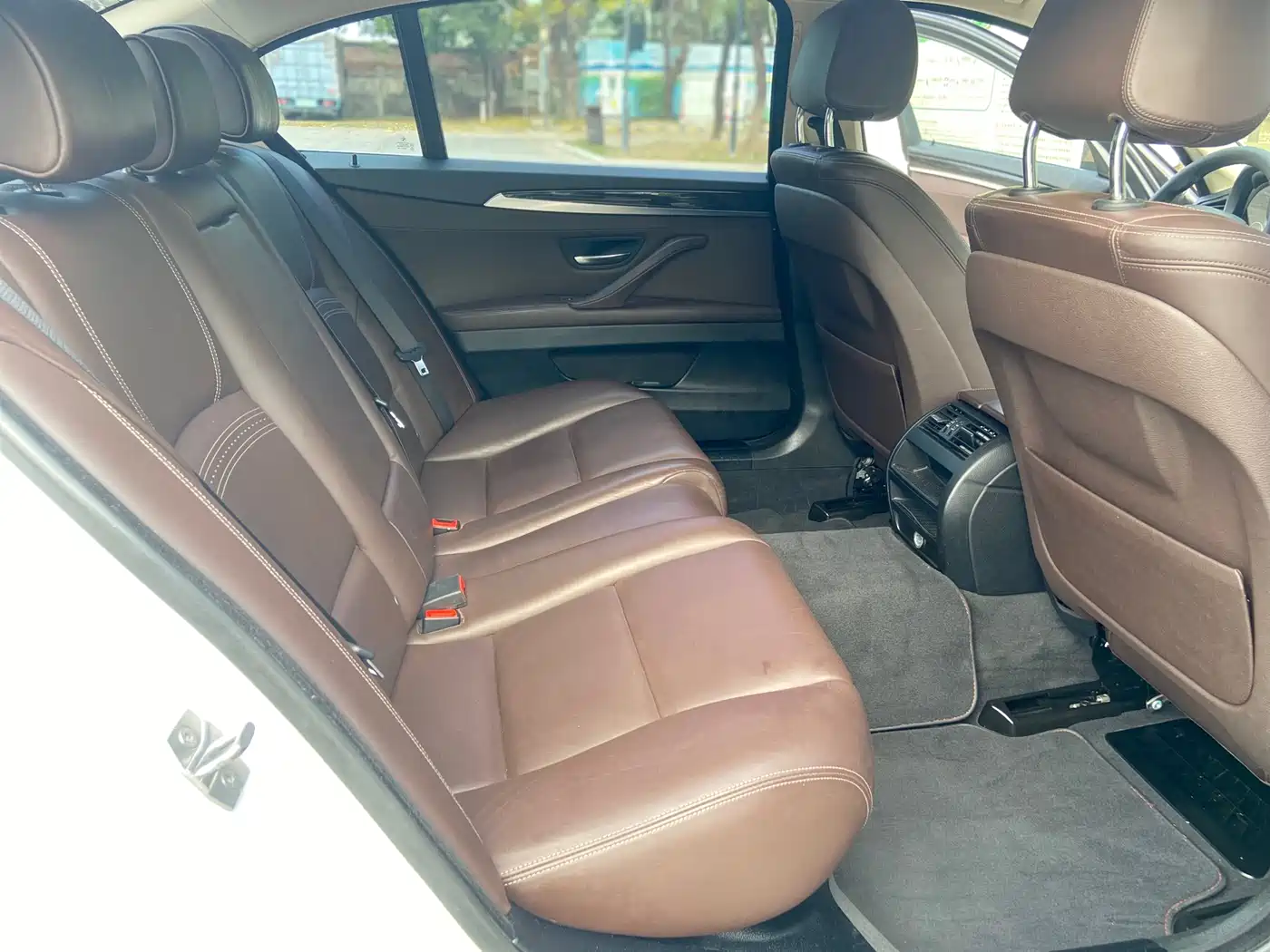 BMW 5 Series 2014 525Li Luxury Design Package фото 15