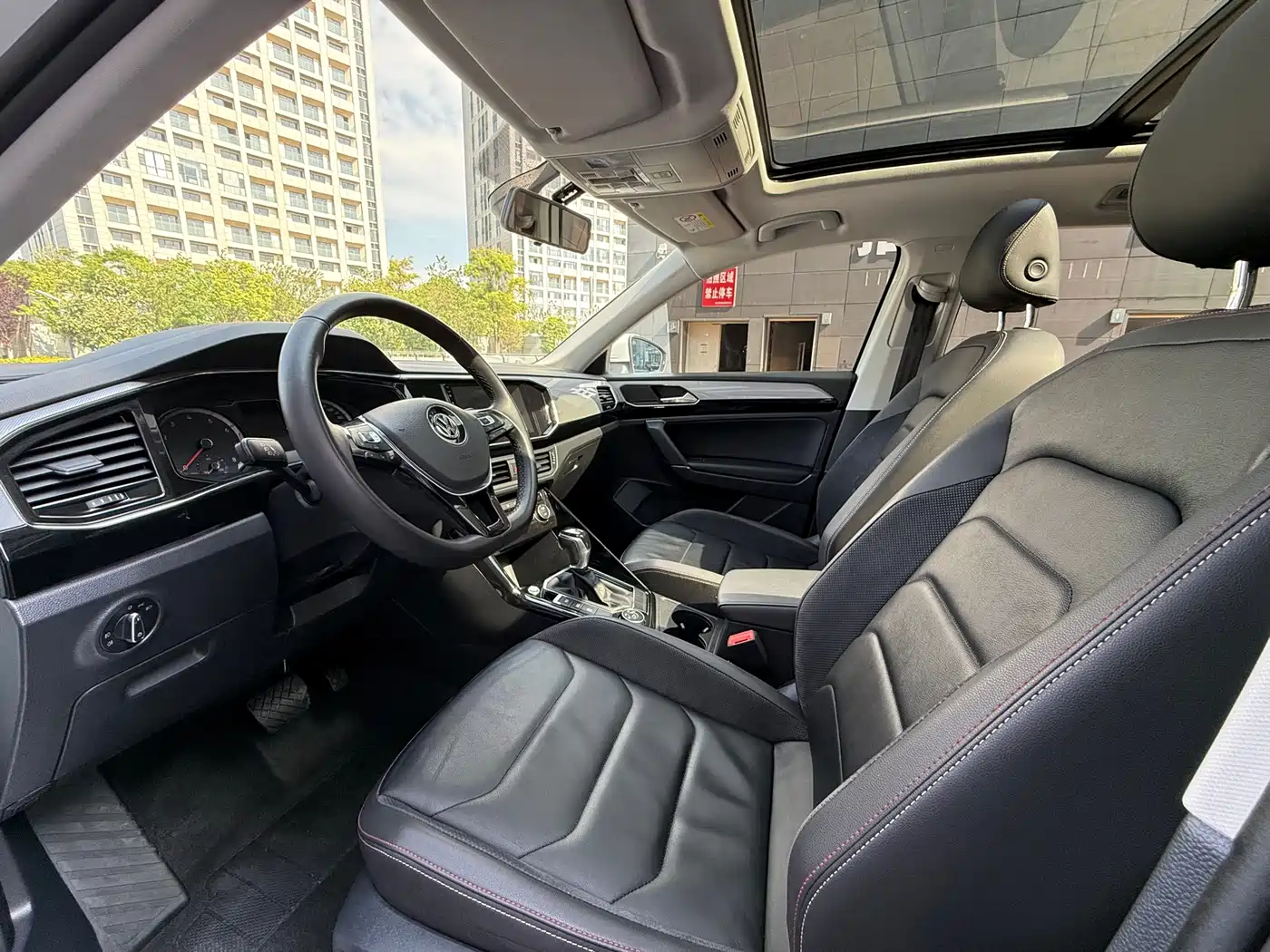 Volkswagen Tayron 2019 330TSI 4WD Luxury China VI фото 4