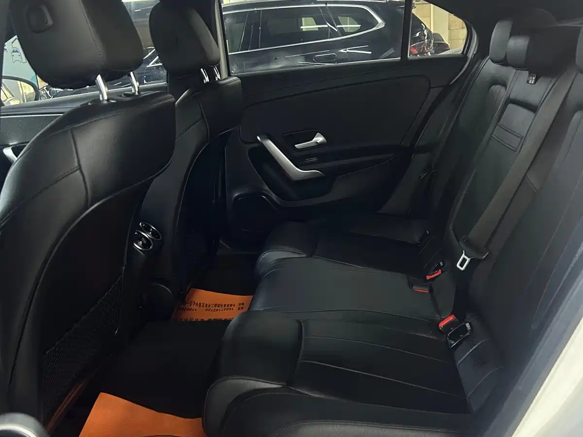 Mercedes-Benz A-Class 2022 A 180 L Sport Sedan фото 15