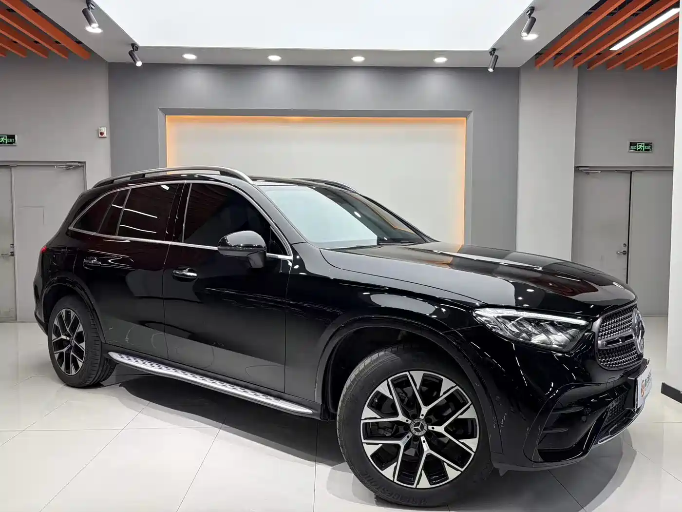 Mercedes-Benz GLC 2024 GLC 260 L 4MATIC Luxury 5-seater фото 3