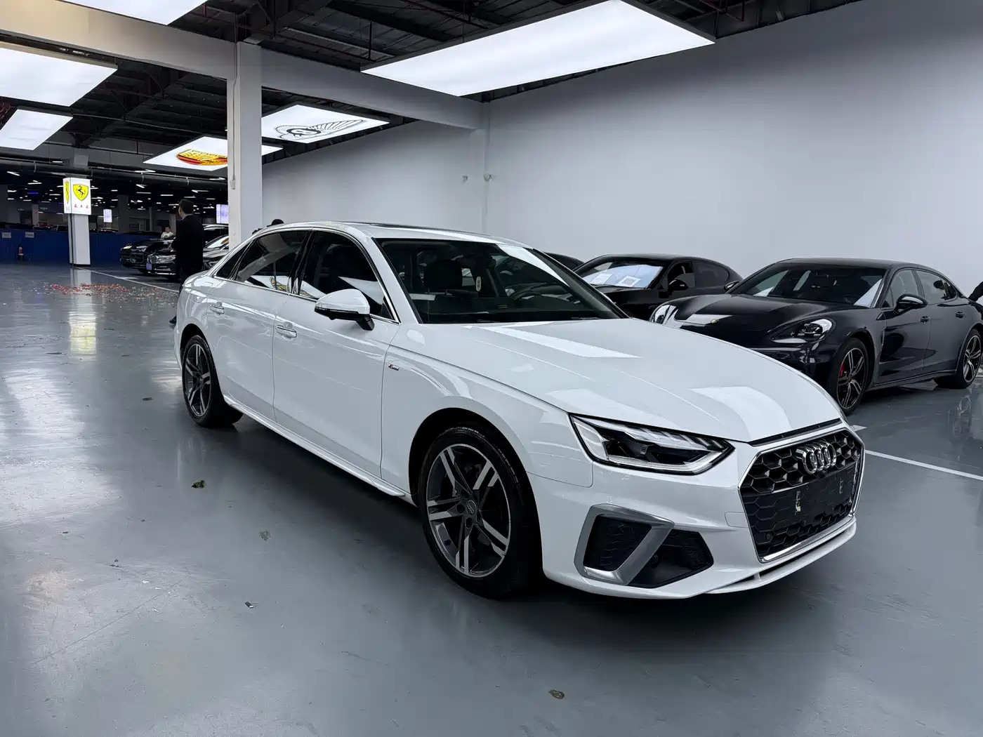 Audi A4L 2020 40 TFSI Fashion Dynamic Edition фото 3