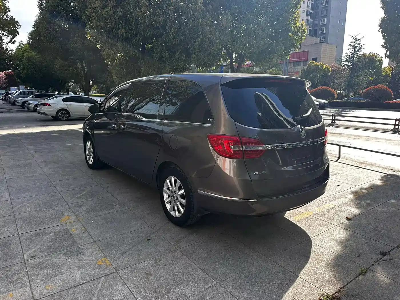 Buick GL8 2014 2.4L CT Luxury Business Comfort фото 7