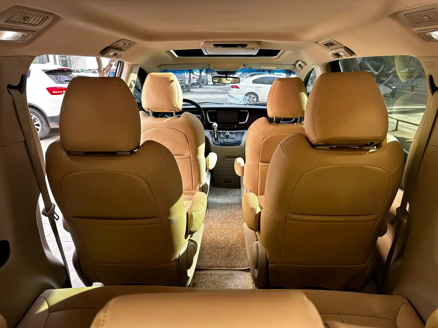 Buick GL8 2014 2.4L CT Luxury Business Comfort фото 6