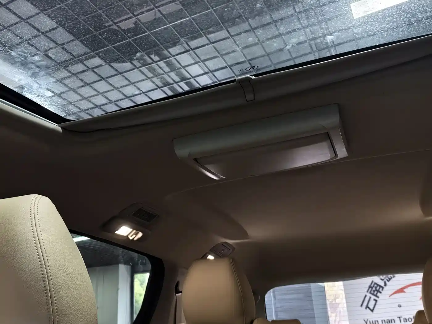 Buick GL8 2014 2.4L CT Luxury Business Comfort фото 12