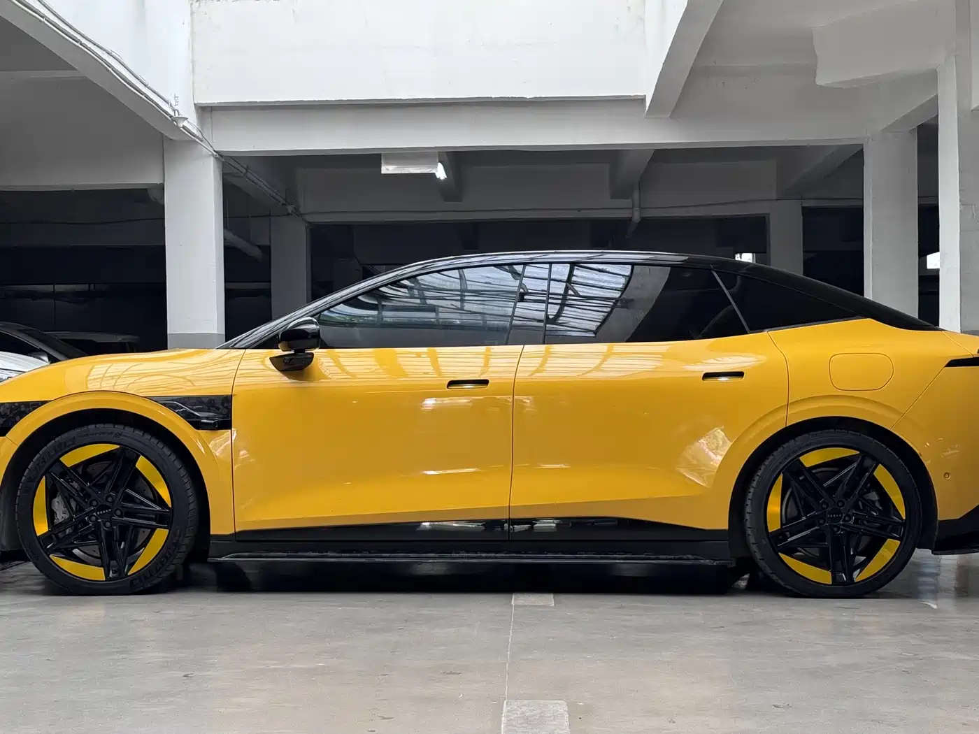 ZEEKR EXTREME KRYPTON 007