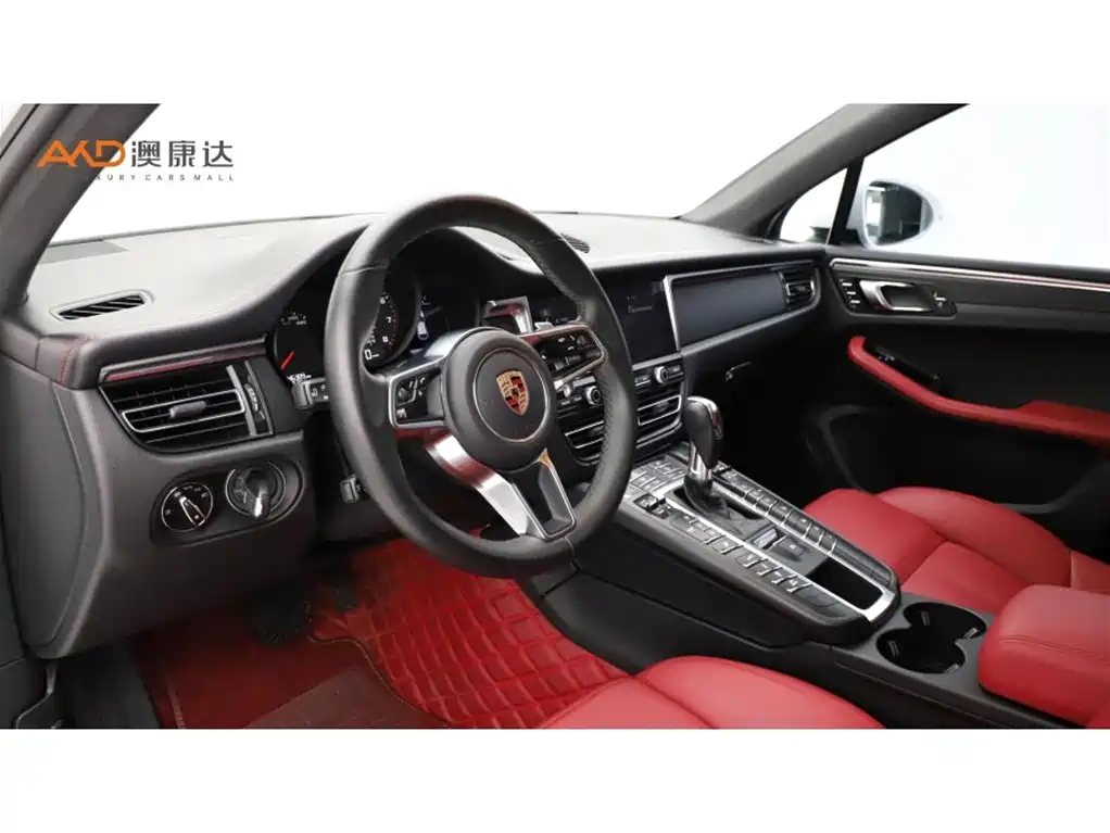 Photo 6 - Porsche Macan