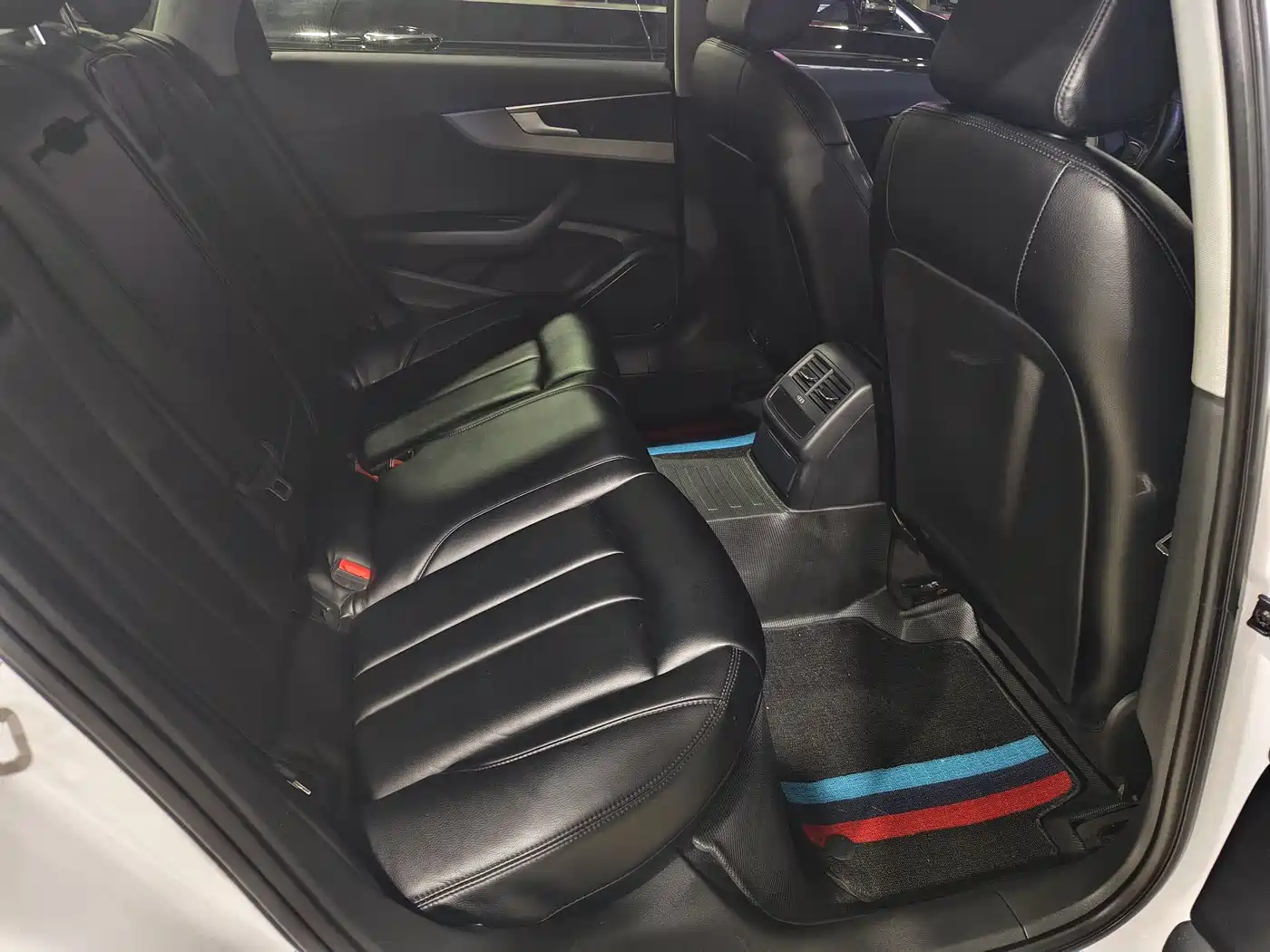 Audi A4L 2018 30th Anniversary 40 TFSI Progressive фото 7