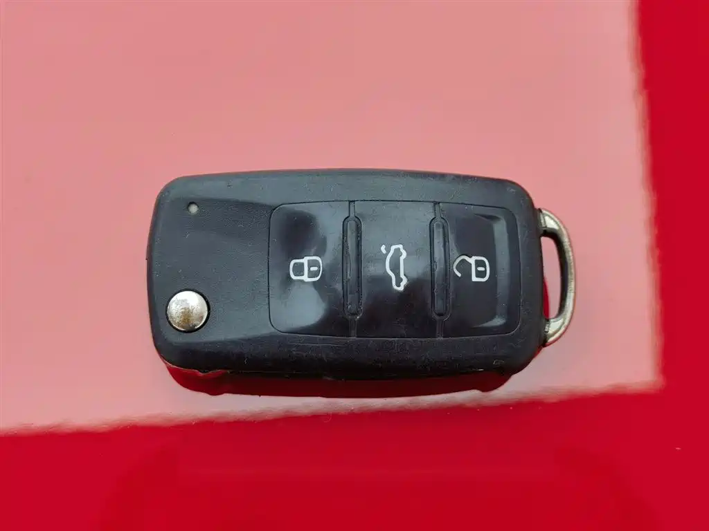 Volkswagen Polo 2013 1.4L Manual Trend Edition фото 19