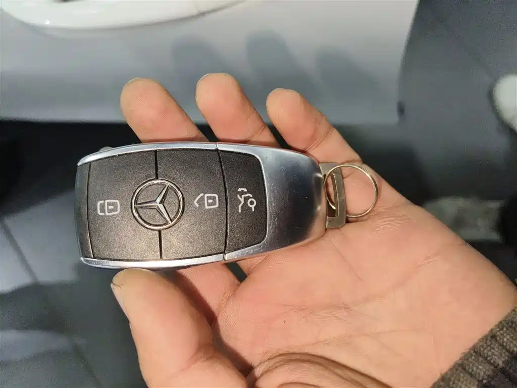 Mercedes-Benz GLB 2024 GLB 200 Dynamic фото 17