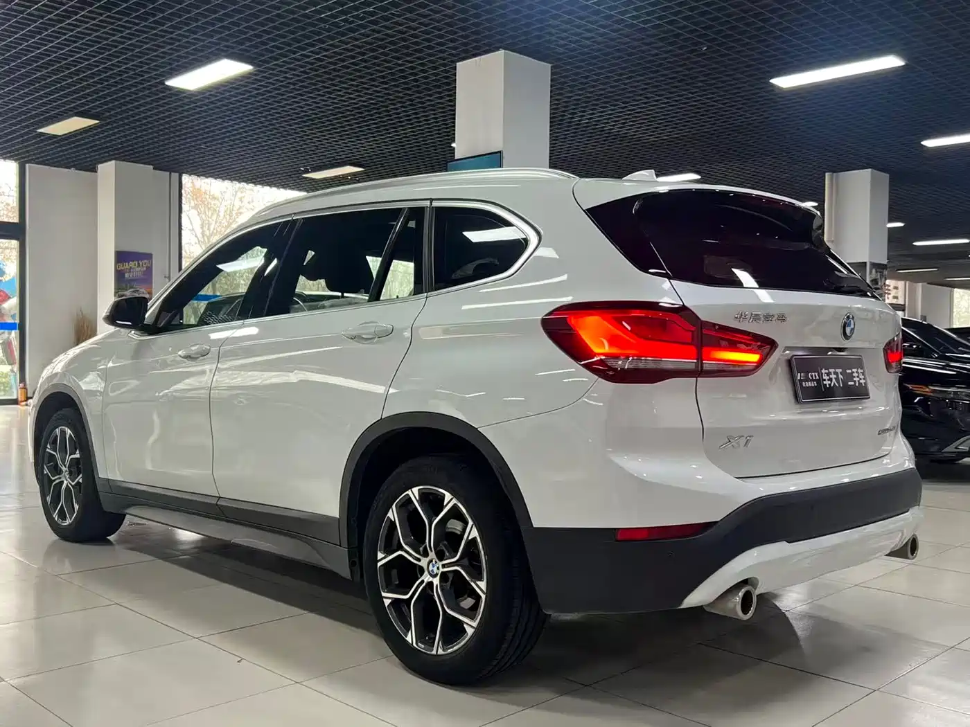 BMW X1 2020 sDrive25Li Leading Model фото 4