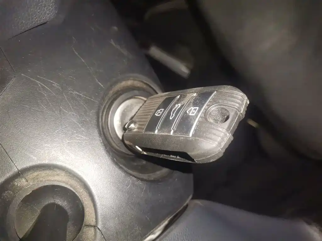 Roewe RX3 2020 2020 1.6L Manual Ultra Comfort Progressive