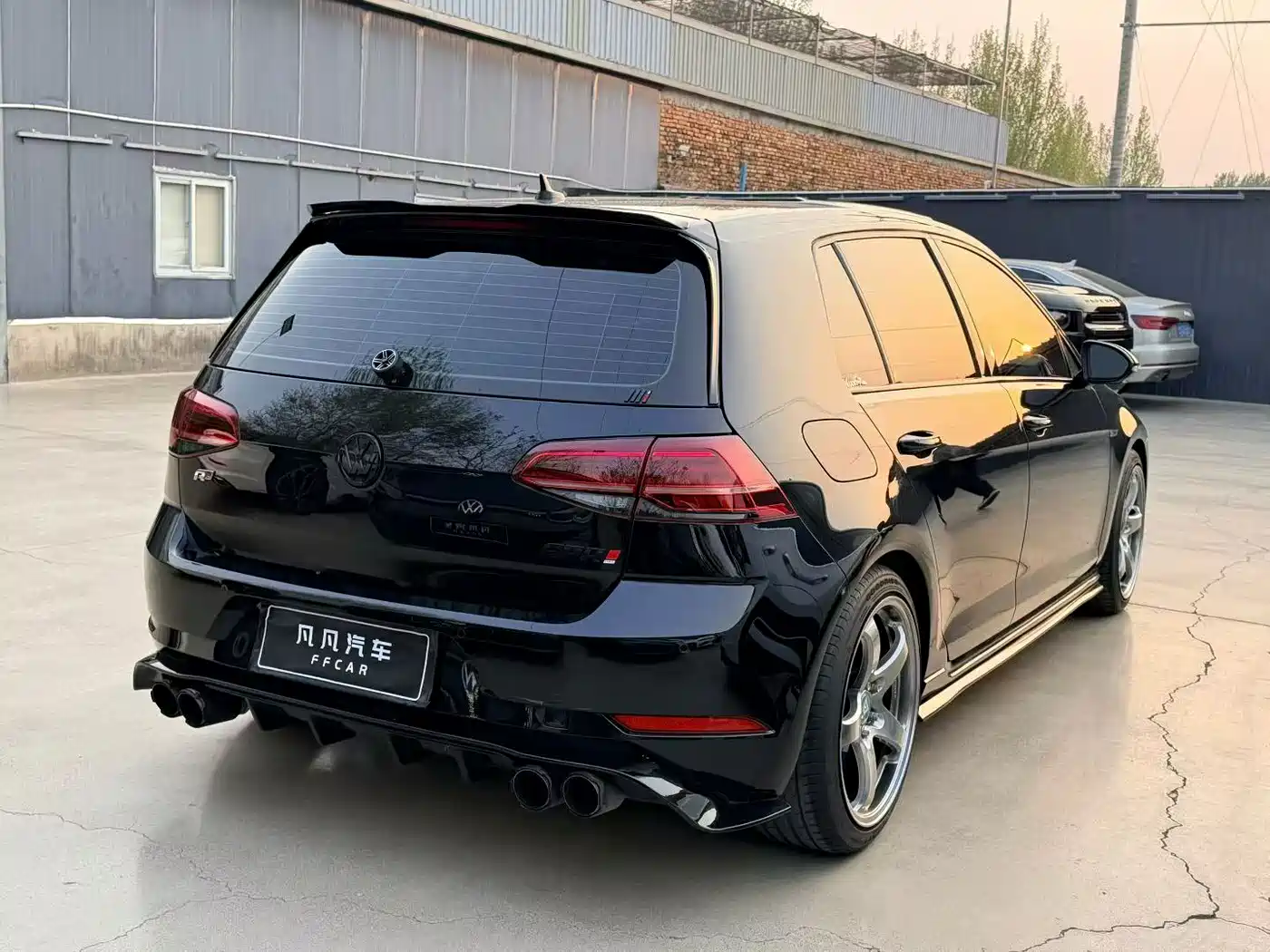 Volkswagen Golf 2020 280TSI DSG R-Line фото 4