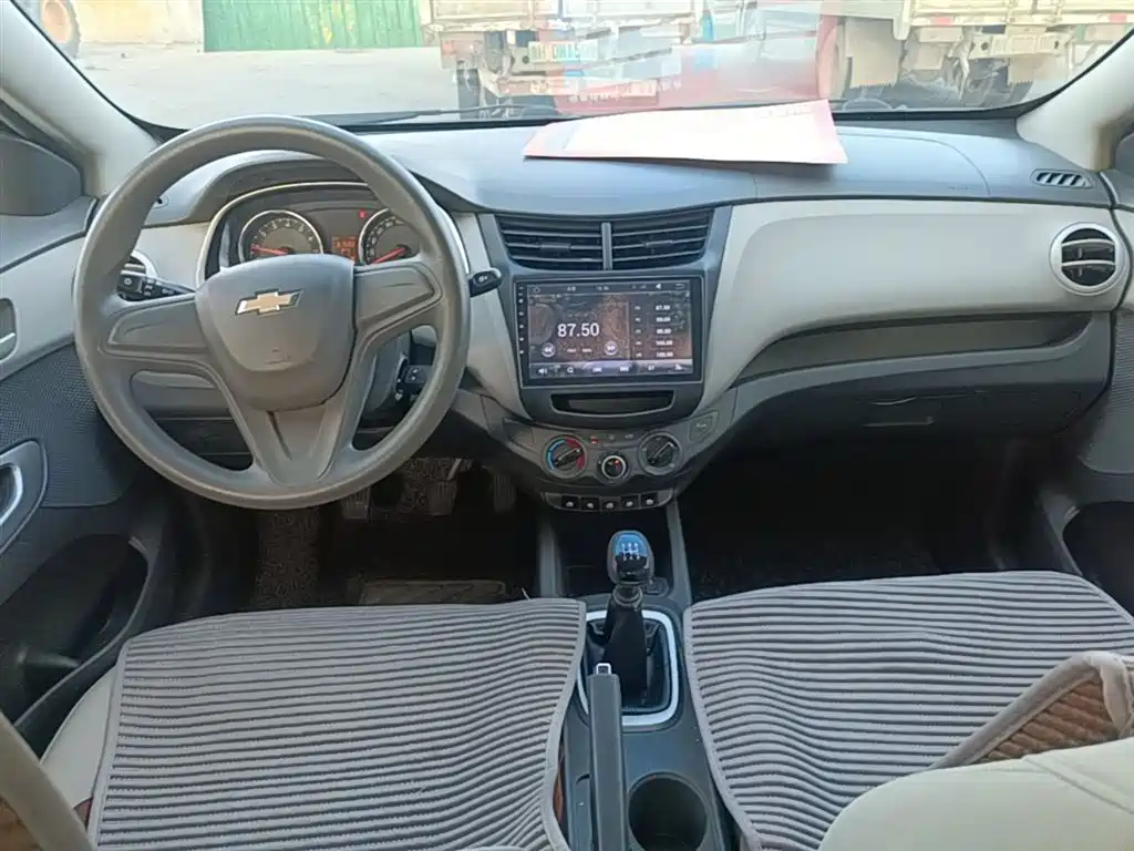 Chevrolet Sail 2015 Sail 3 1.5L Manual Ideal Sunroof Edition фото 10