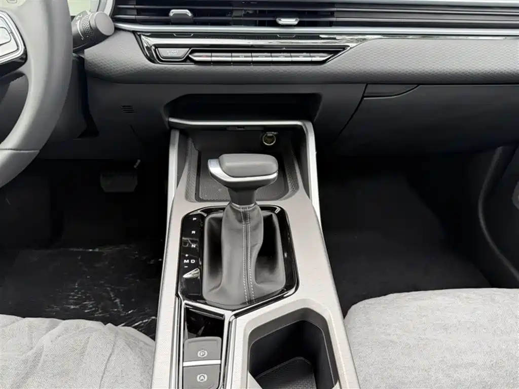 GEELY AUTOMOBILE EMGRAND