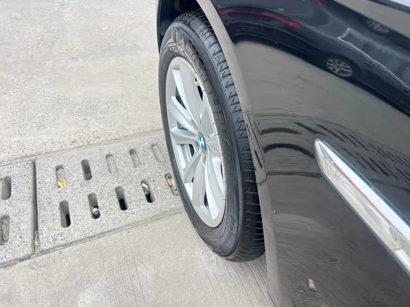 BMW 5 Series 2013 520Li Elegance фото 5