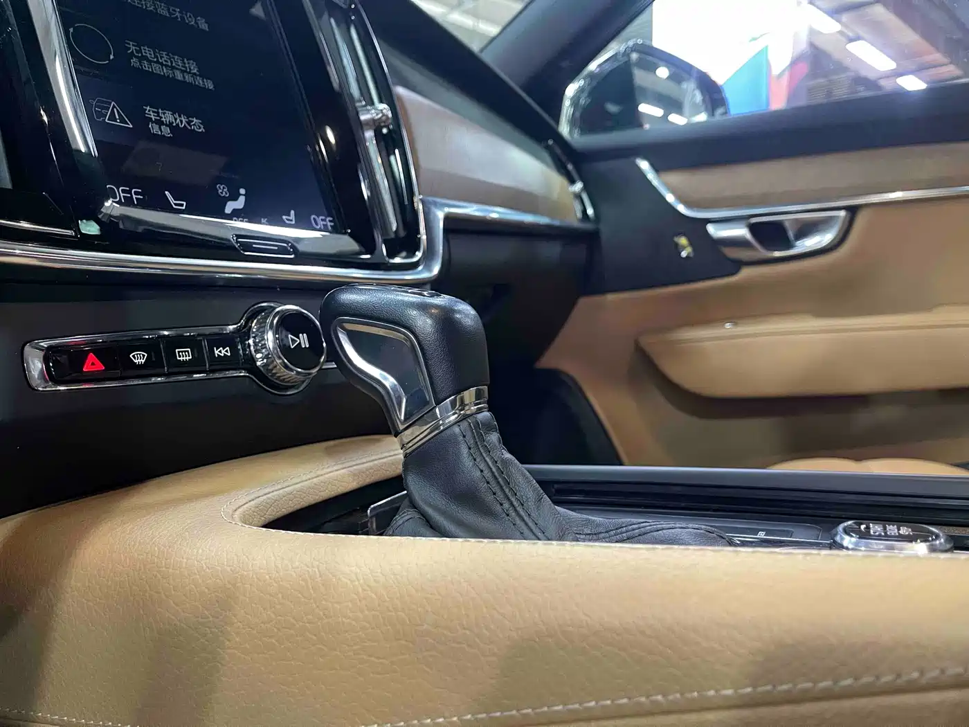 Volvo S90 2019 T5 Momentum фото 16