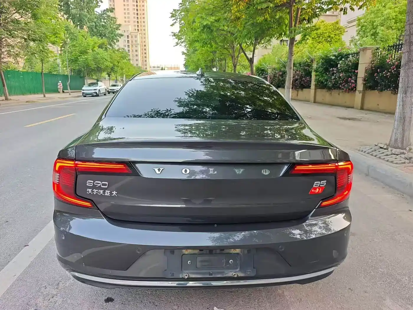 Volvo S90 2023 B5 Intelligent Vision Luxury Edition фото 8