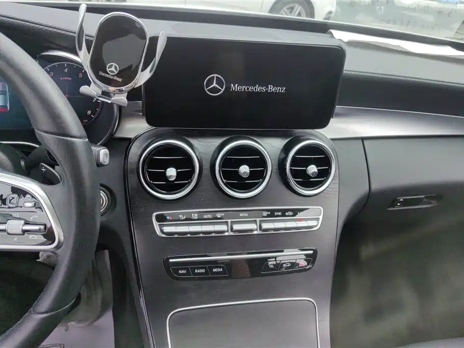 Mercedes-Benz C-Class 2019 Facelift C 260 L Sport фото 13