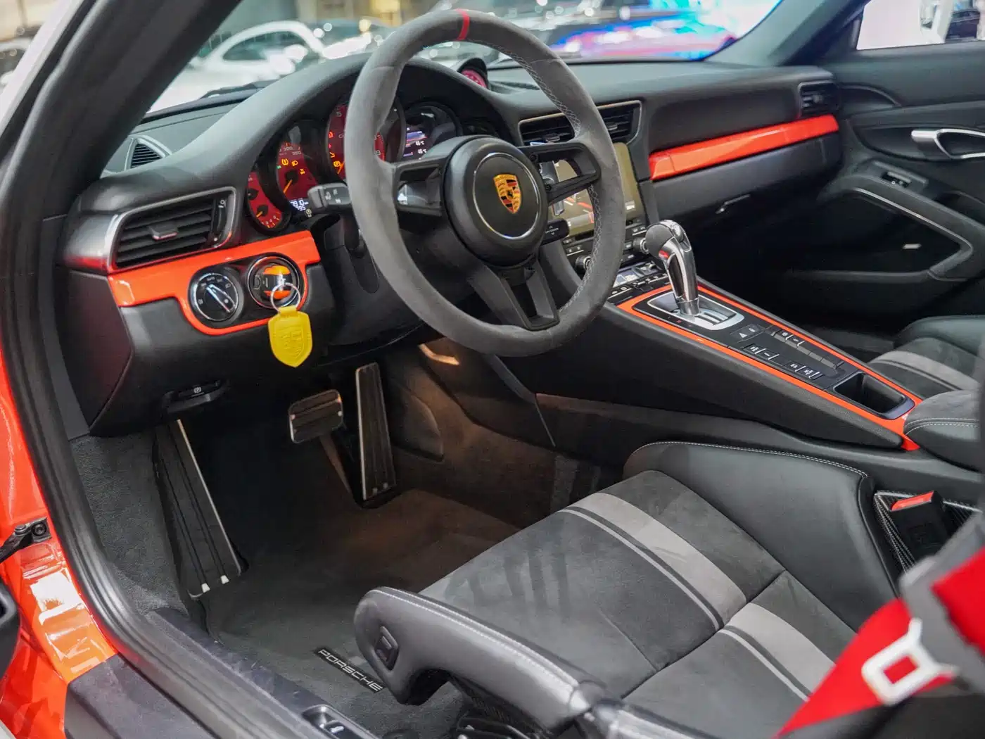 Porsche 911 2018 GT3 4.0L фото 2
