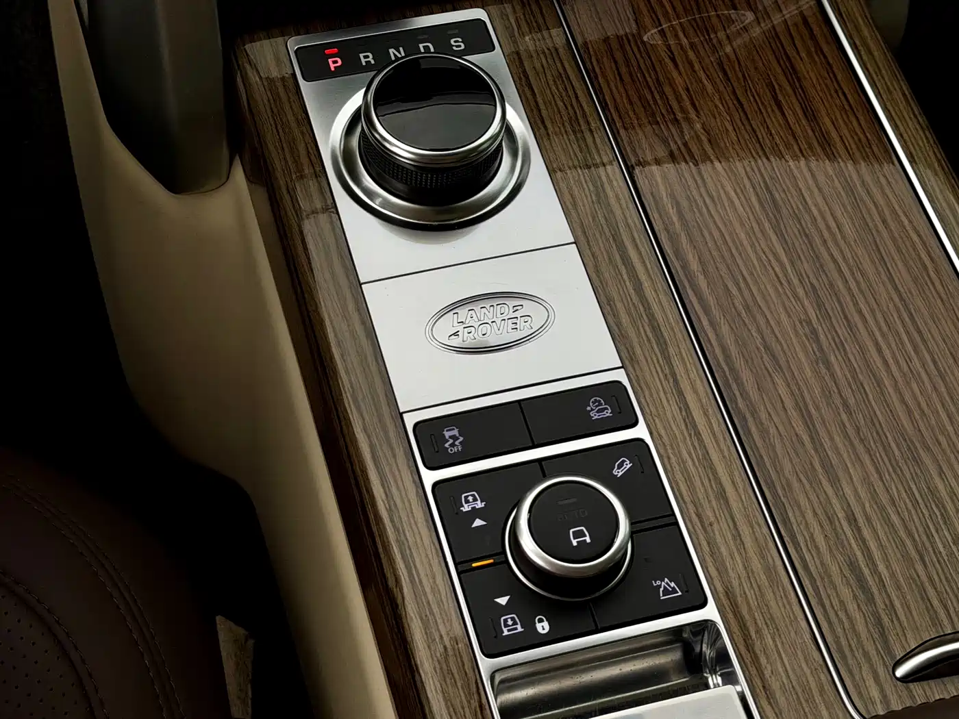 Land Rover Range Rover 2018 3.0 SC V6 Vogue Heritage Extended Edition фото 10