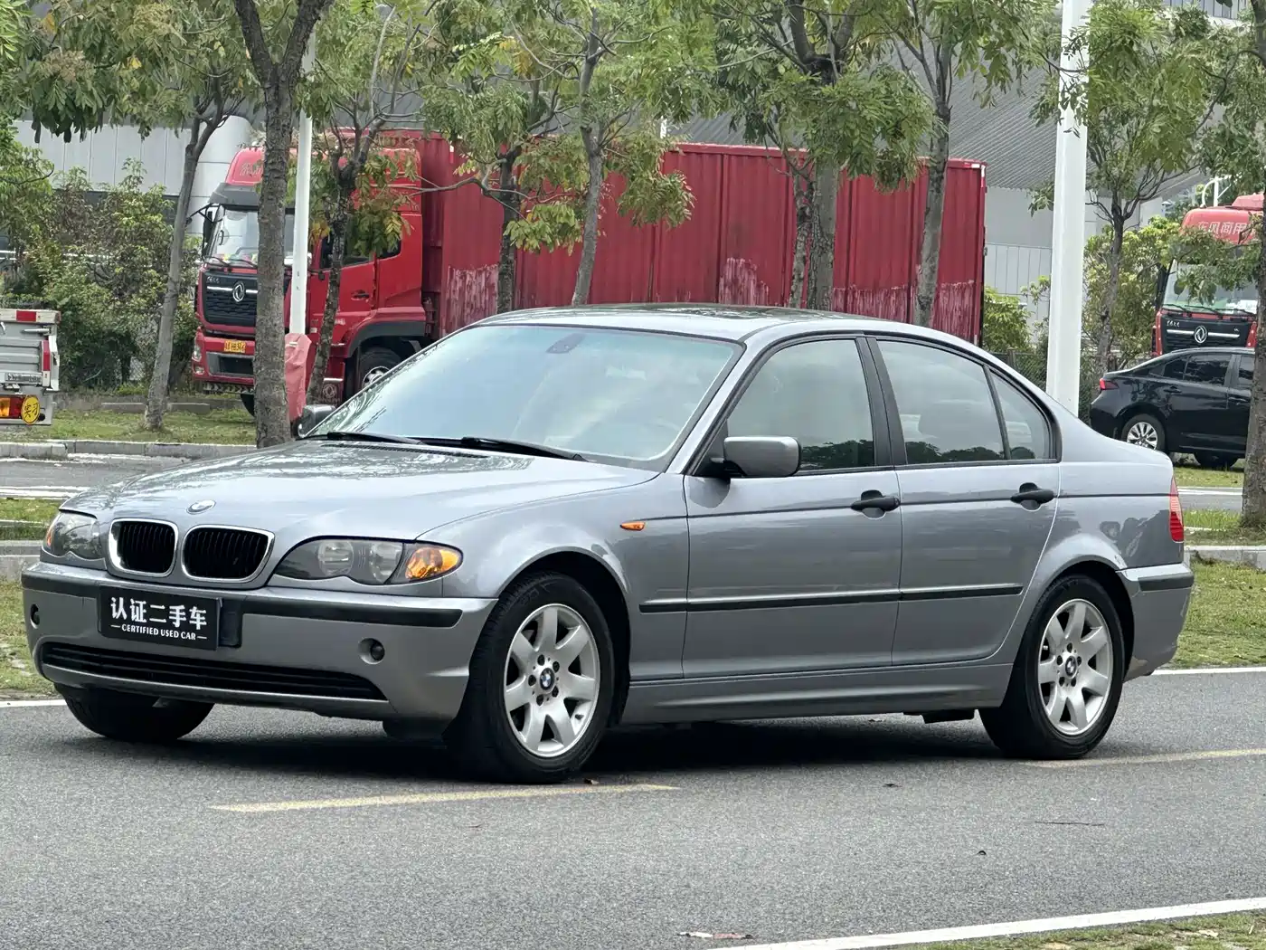 BMW 3 Series 2004 318i