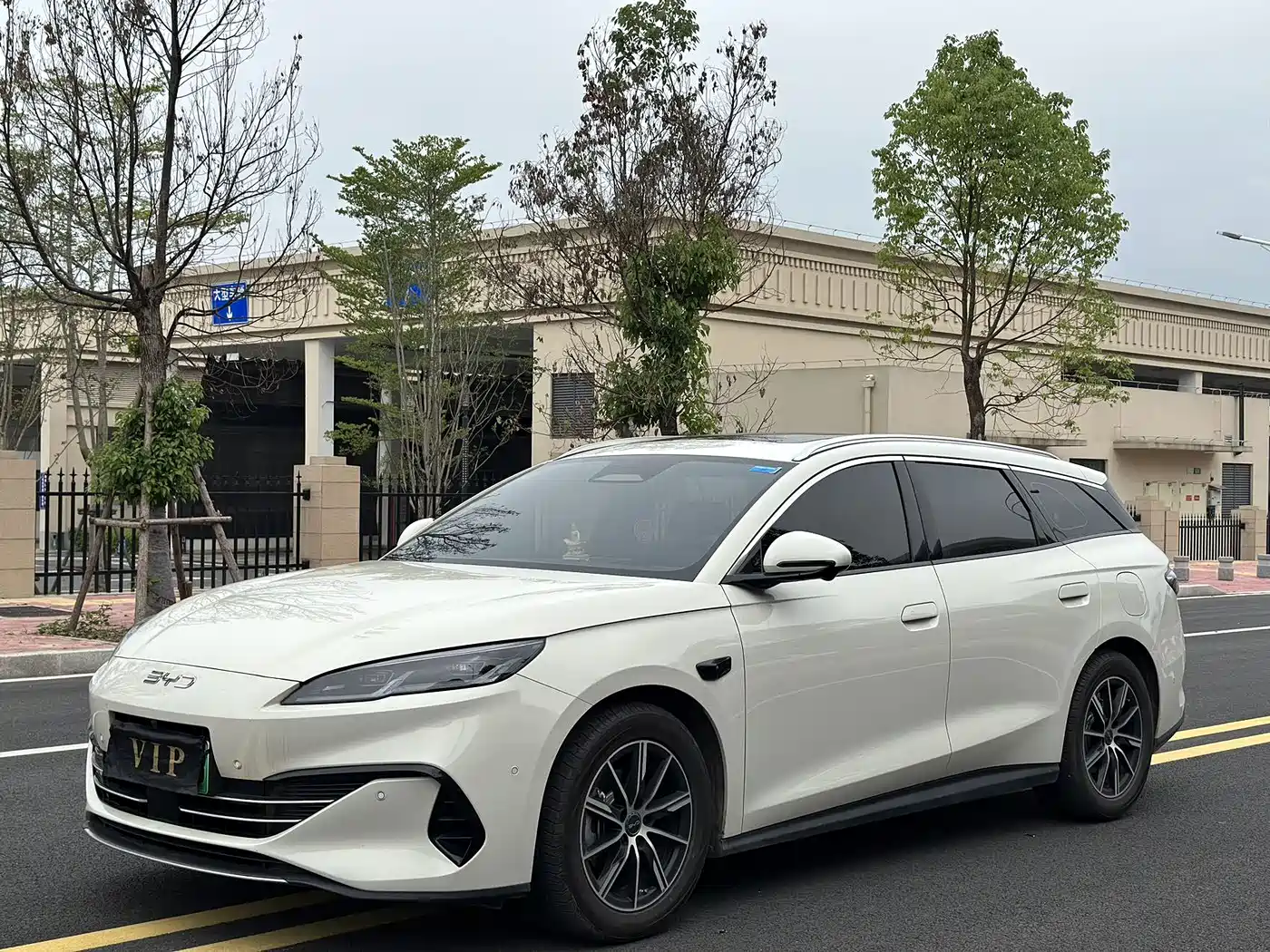 BYD Seal 06 DM-i Touring 2025 DM-i 150KM Premium