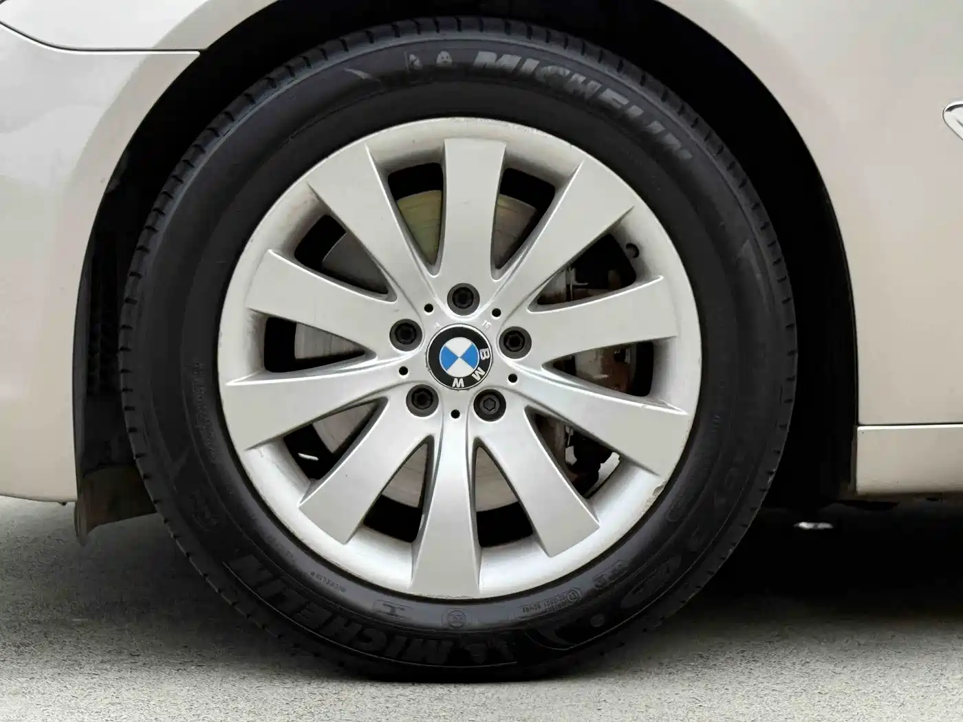 BMW 7 Series 2009 Model 740Li Leading Edition фото 9