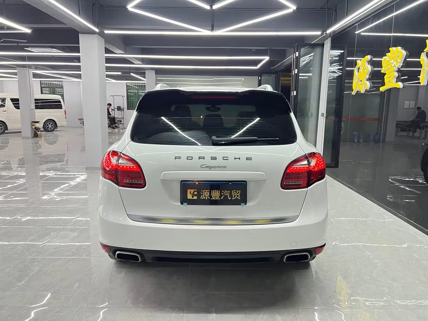 Porsche Cayenne 2011 Cayenne 3.0T фото 5