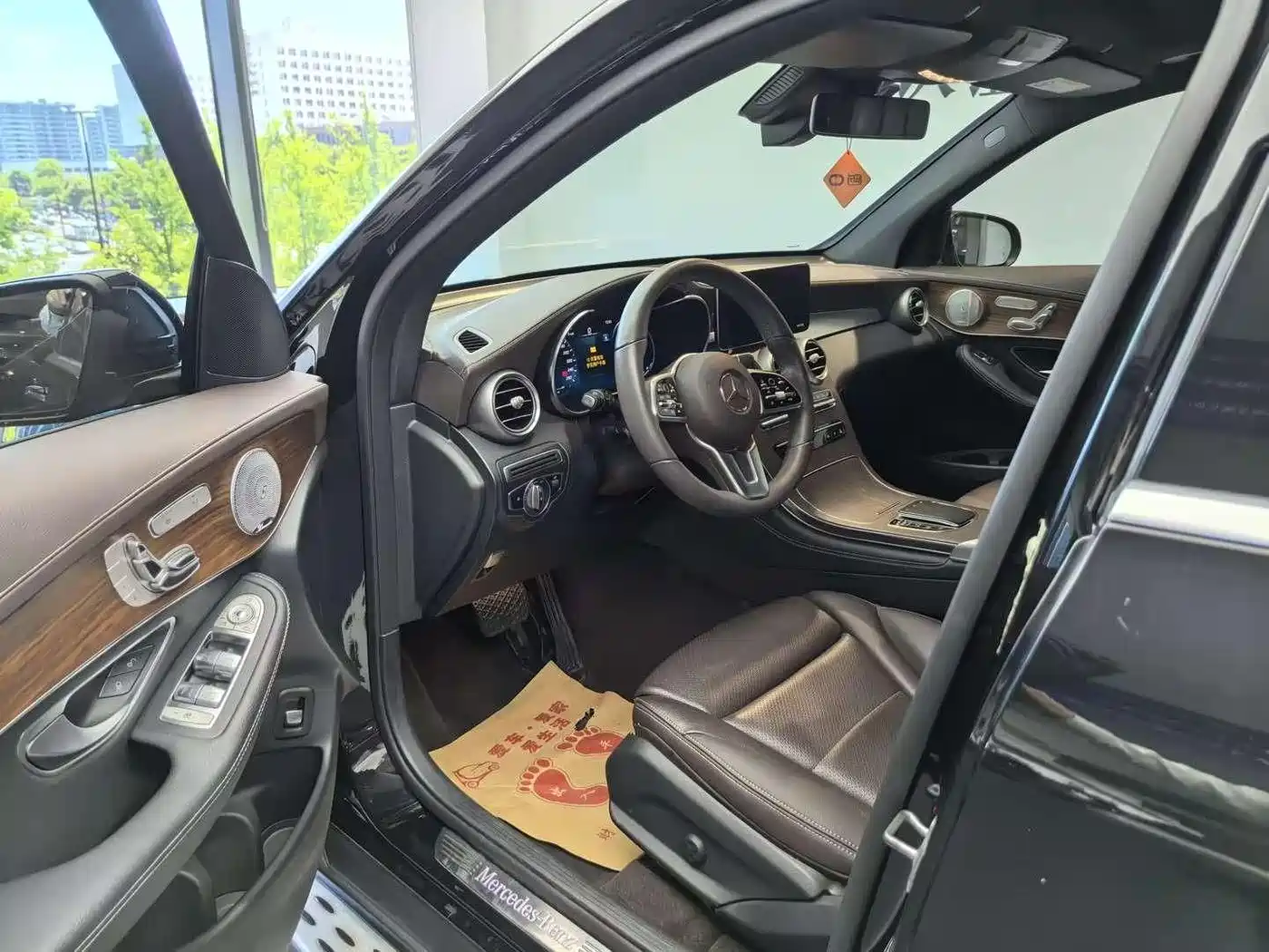 Mercedes-Benz GLC 2021 GLC 300 L 4MATIC Sporty фото 9