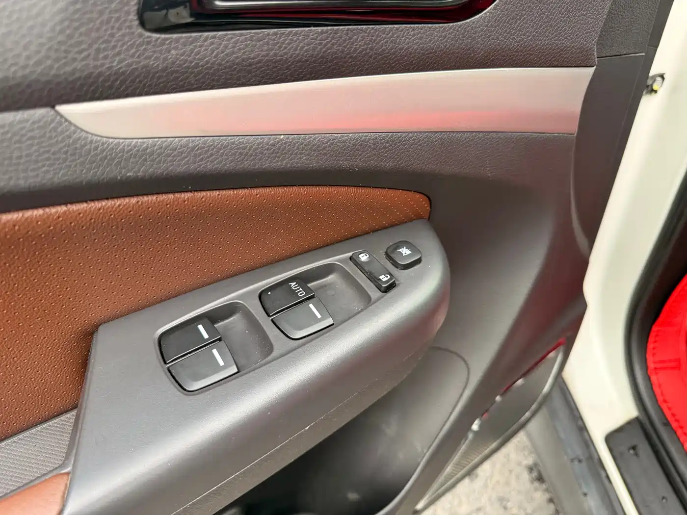 BYD S7 2015 2.0T Upgrade Automatic Premium фото 12