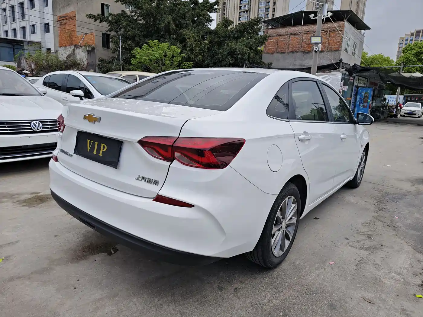 CHEVROLET CRUZE