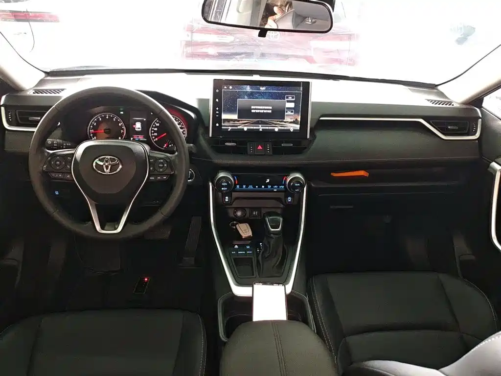 Toyota Wildlander 2022 2.0L CVT FWD Luxury PLUS Edition фото 6