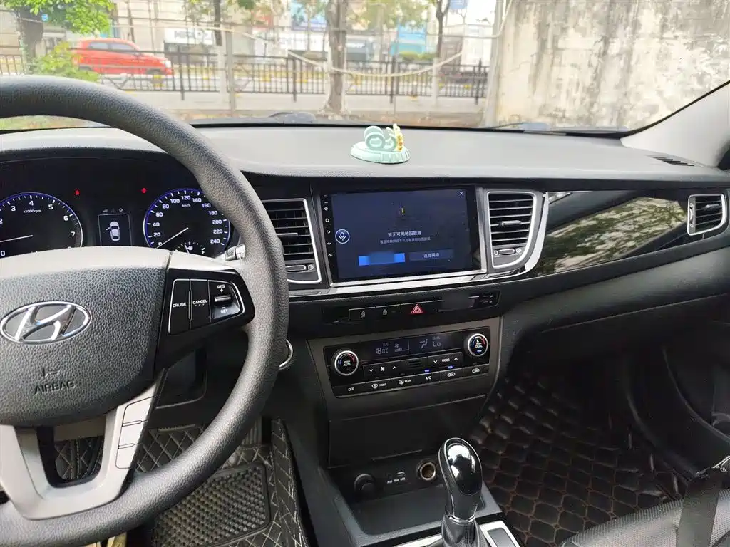 Hyundai Mistra 2014 1.8L Auto Smart GLS фото 10