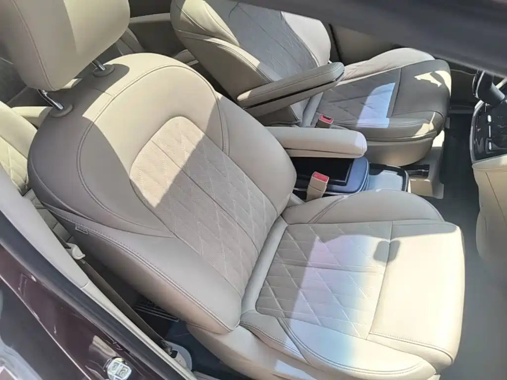 Фото 25 - Buick GL8