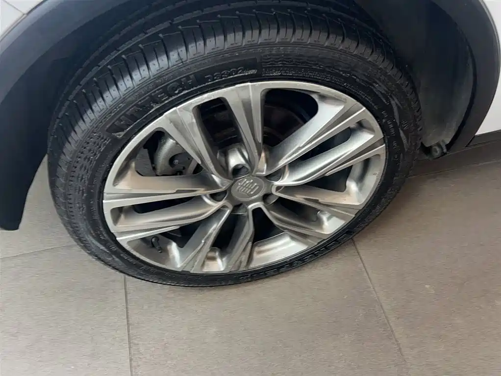BYD TANG