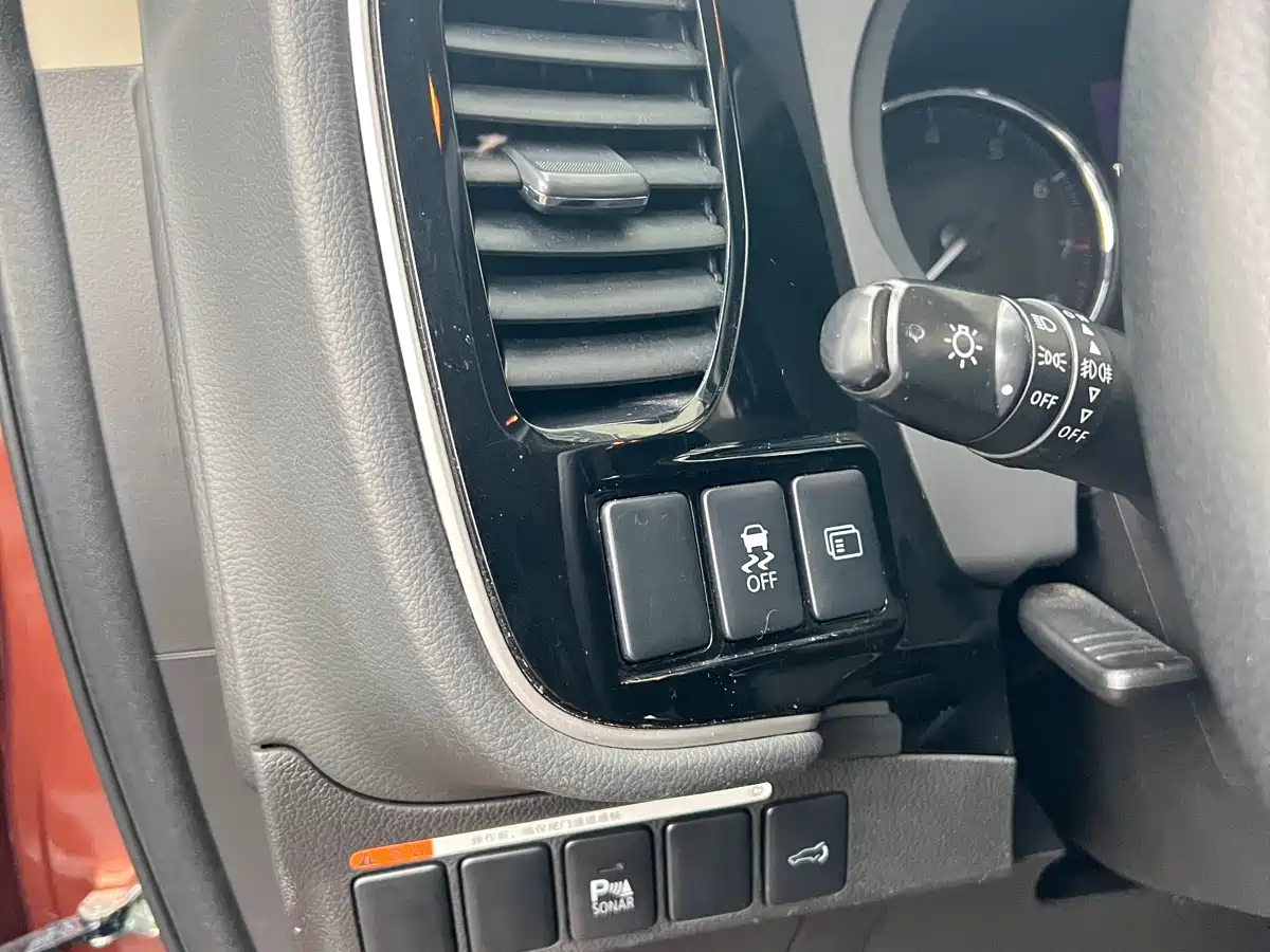 Mitsubishi Outlander (Import) 2014 2.4L 4WD Luxury Value Edition 5-seater фото 24