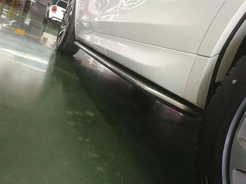 LAND ROVER DISCOVER SPORTS