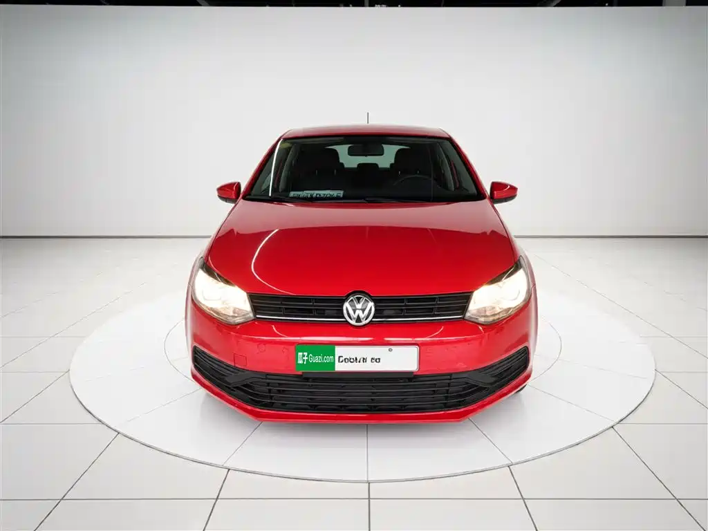 Volkswagen Polo 2016 1.4L Automatic Trend фото 3