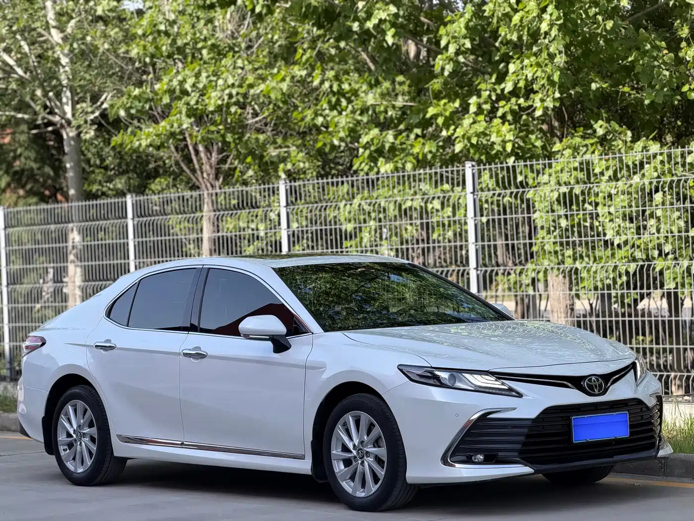Toyota Camry 2021 2.0G Luxury Edition фото 3