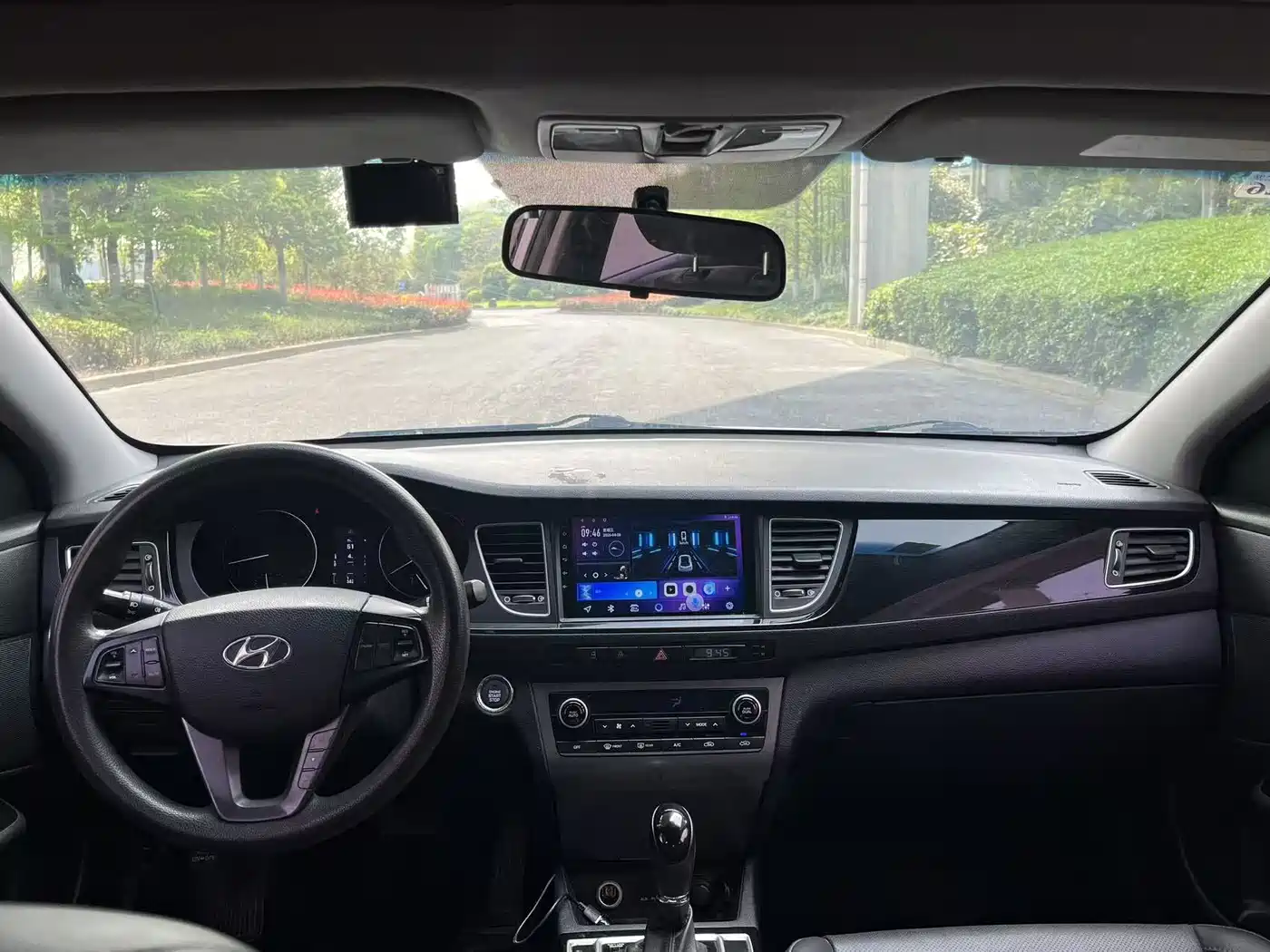 Hyundai Mistra 2014 1.8L Auto Premium DLX фото 9