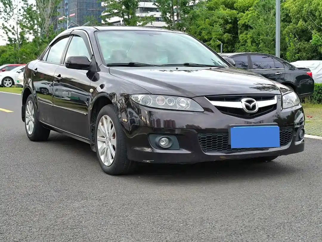 Photo 3 - Mazda 6