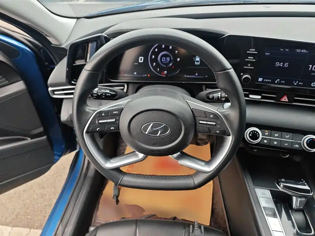 Hyundai Elantra 2022 1.5L CVT GLX Elite Edition фото 11