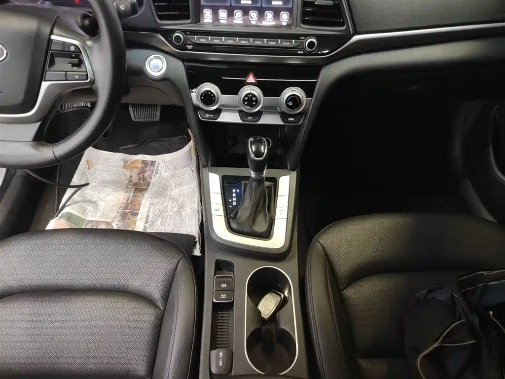 Hyundai Elantra 2020 1.5L CVT Smart Style·Elite фото 10