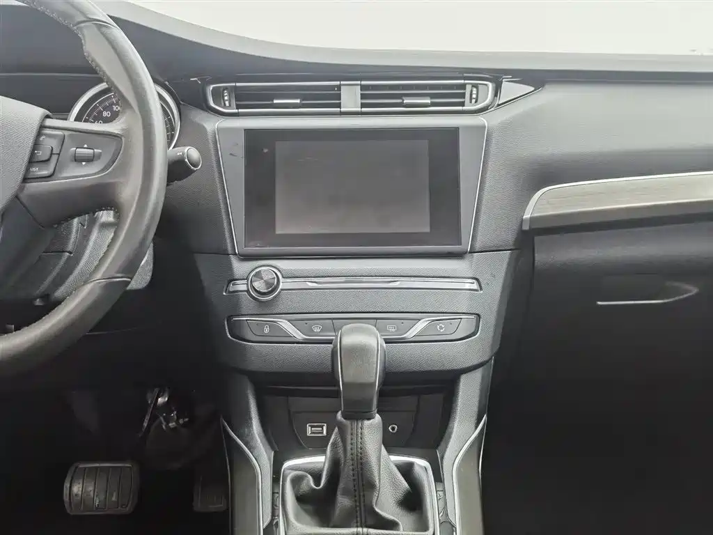 Peugeot 408 2014 1.8L Automatic Luxury Edition фото 12