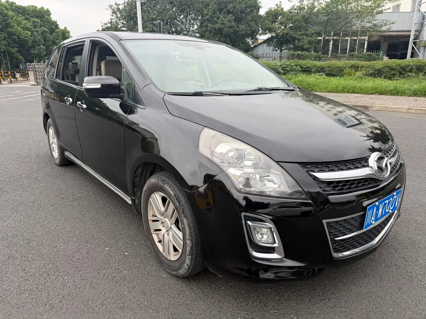 Mazda 8 2013 2013 2.5L Supreme Edition