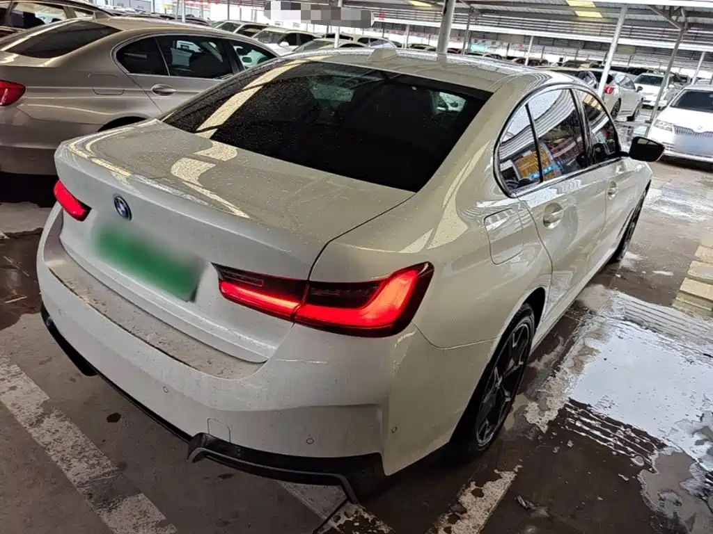 Фото 7 - BMW i3