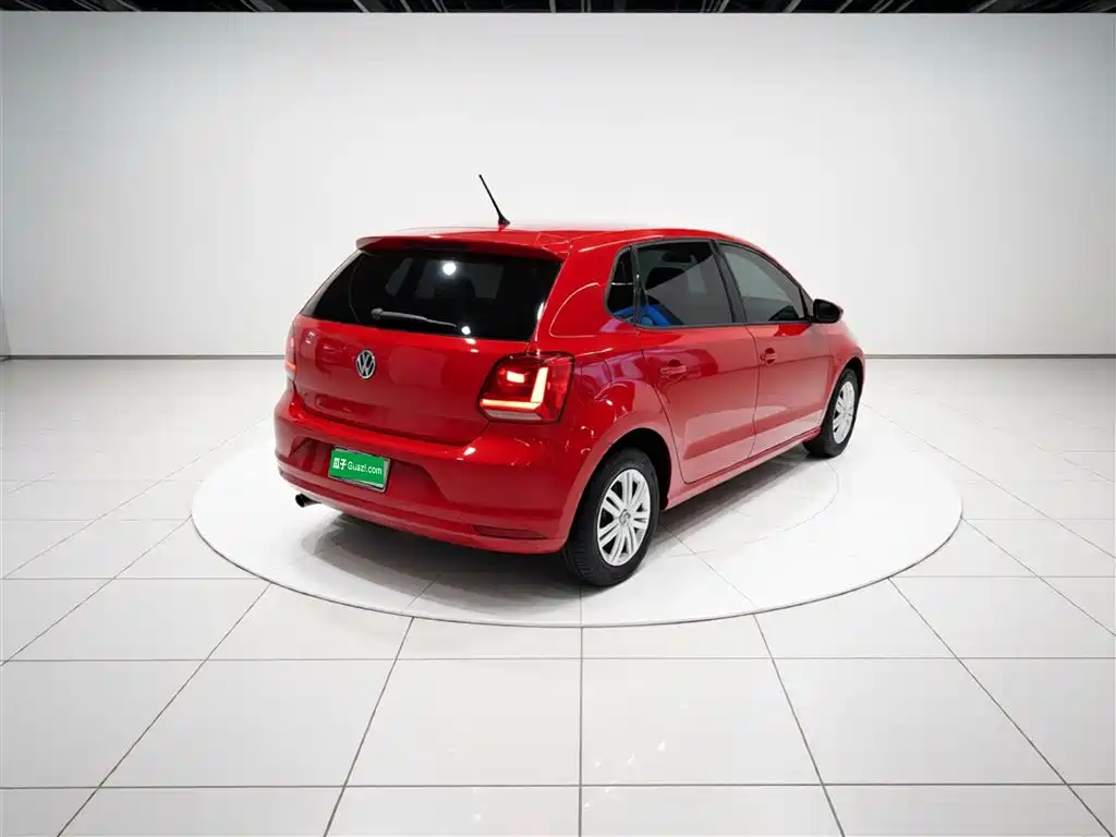 Volkswagen Polo 2016 1.4L Automatic Trend фото 5