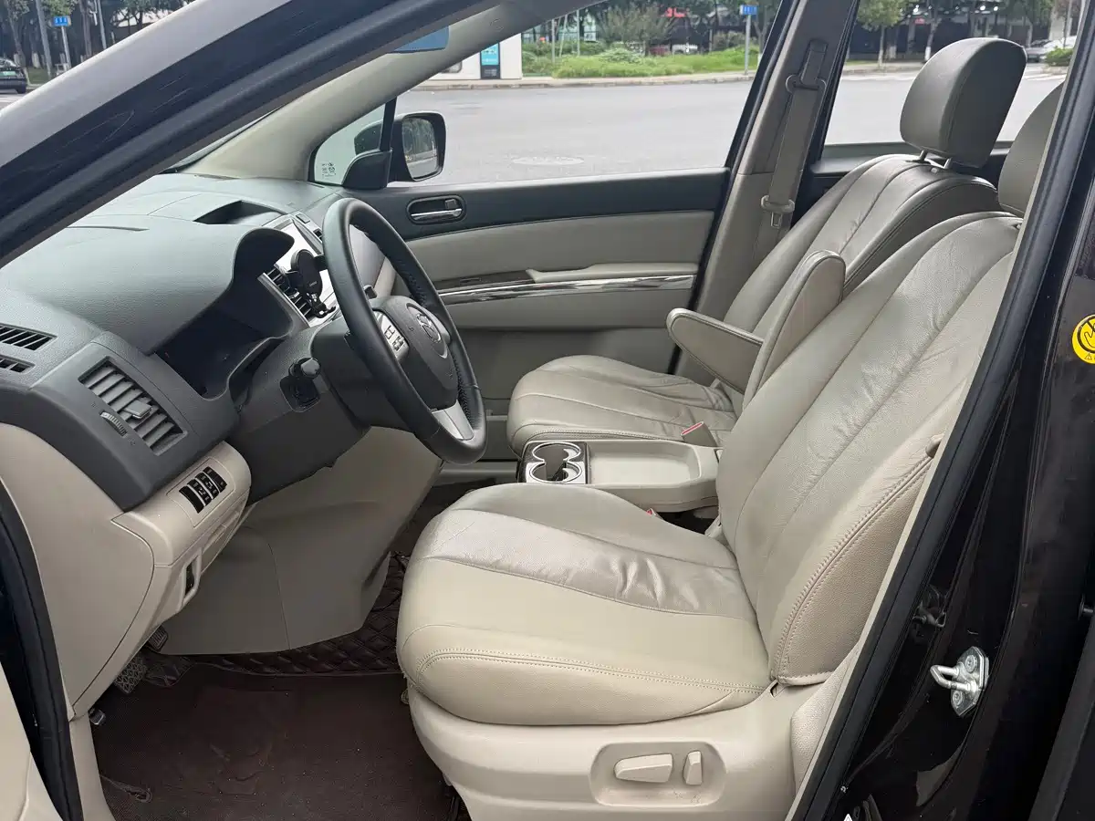 Mazda 8 2013 2013 2.5L Supreme Edition