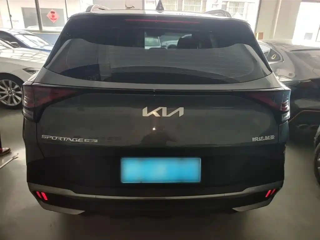 Kia Sportage 2023 2.0L HEV 2WD Premium Edition фото 6