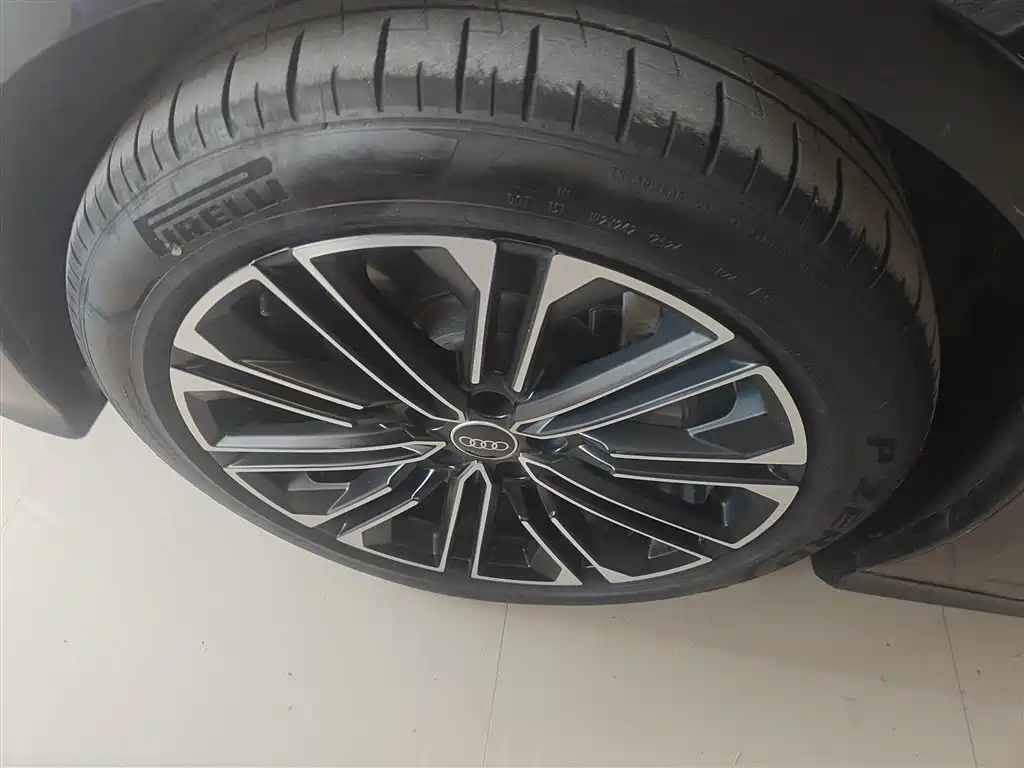 Audi A6L 2024 45 TFSI Premium Dynamic фото 25